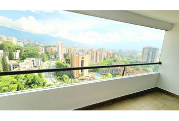 Apartamento en  Poblado, Medellín