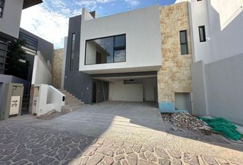 Casa en condominio en  Calle Paseo Del Parque, San Luis Potosí, 78295, Mex