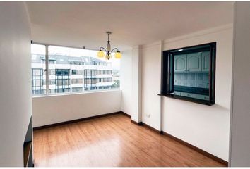 Apartamento en  Santa Barbara Norte, Bogotá