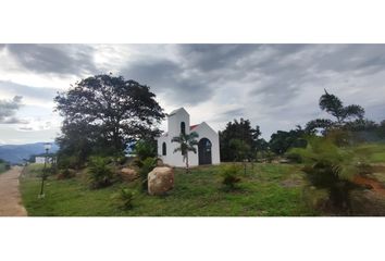 Casa en  Anatolí, La Mesa