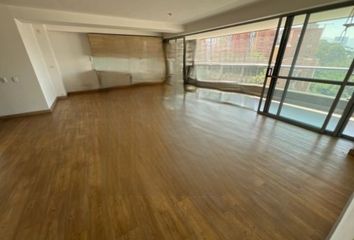 Apartamento en  Poblado, Medellín