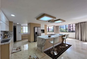 Apartamento en  Aguacatala, Medellín