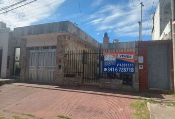 Casa en  Lisandro De La Torre, Rosario