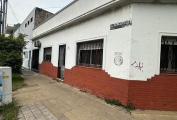 Casa en  Valentín Alsina, Partido De Lanús