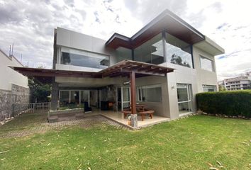 Casa en  Tumbaco, Quito