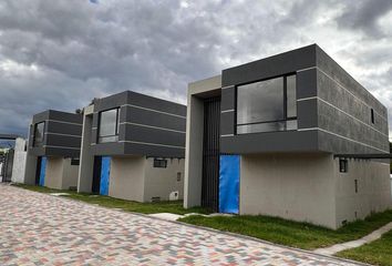 Casa en  Tumbaco, Quito