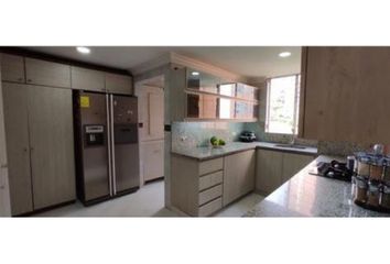 Apartamento en  Poblado, Medellín