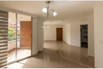 Apartamento en  Poblado, Medellín