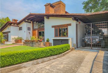 Casa en  Avándaro, Valle De Bravo