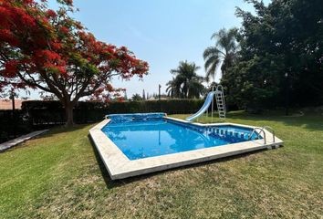 Casa en  Atlahuacan, Lomas De Cocoyoc, Morelos