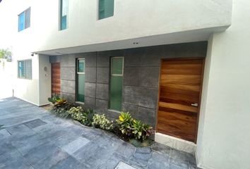 Casa en  Calle Nicolás Bravo, Lomas De Guadalupe, Temixco, Morelos, 62583, Mex