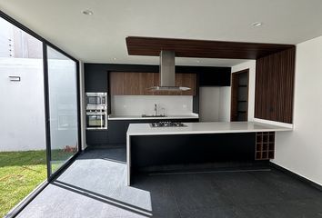 Casa en  Boulevard América, Lomas De Angelópolis Ii, Pueblo De San Bernardino Tlaxcalancingo, San Andrés Cholula, Puebla, 72830, Mex