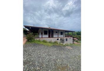 Casa en  Pinares, Sur, Armenia