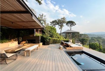 Casa en  Santa María Ahuacatlan, Valle De Bravo