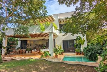 Casa en condominio en  Yucatán Country Club, Mérida, Yucatán