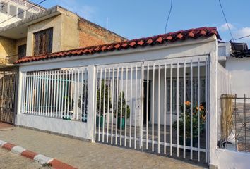 Casa en  Siete De Agosto, Cali