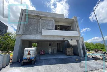 Casa en  Congregacion Yerbaniz, Santiago, Nuevo León