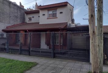 Casa en  Castelar, Partido De Morón