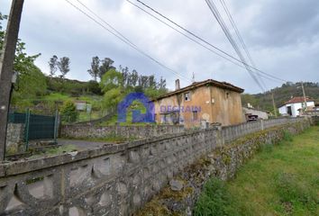 Chalet en  Oviedo, Asturias