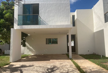 Casa en condominio en  Pueblo Cholul, Mérida, Yucatán