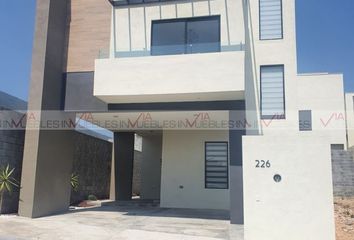 Casa en  Calzada De Las Mitras, Mitras Poniente, García, Nuevo León, 66036, Mex