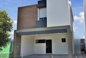 Casa en condominio en  Calle Brisa, Altabrisa, Apodaca, Nuevo León, 66604, Mex