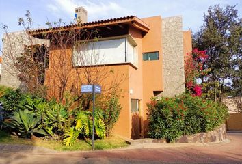 Casa en  Cerrada Del Himalaya, Bosque Monarca, Morelia, Michoacán De Ocampo, 58350, Mex