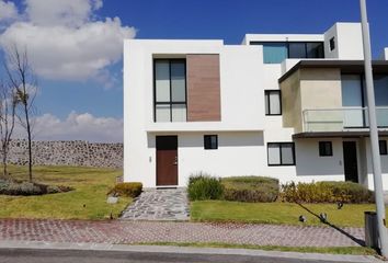 Casa en  Calle Huizache, Zibata, Zona Cactus, El Marqués, Querétaro, 76269, Mex