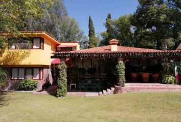 Casa en  Calle Paseo De La Rivera Del Río, San Juan, Tequisquiapan, Querétaro, 76755, Mex