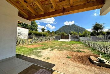 Casa en  Gordo, Avándaro, Valle De Bravo, México, 51200, Mex