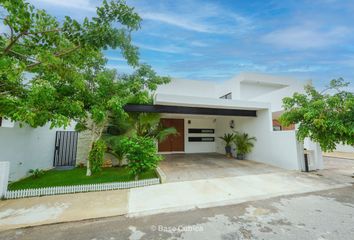 Casa en  Calle 21, Conkal, Yucatán, 97345, Mex