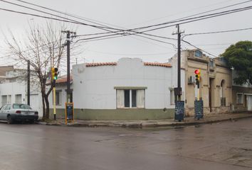 Casa en  Calle Chiclana, Bahía Blanca, B8000, Provincia De Buenos Aires, Arg