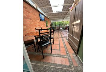 Apartamento en  Loma De Los Bernal, Medellín