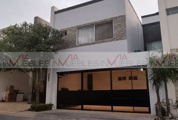 Casa en  Calle Quinta Real, Las Margaritas, Ciudad Santa Catarina, Santa Catarina, Nuevo León, 66362, Mex