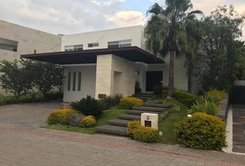 Casa en  Colonia Jurica, Municipio De Querétaro