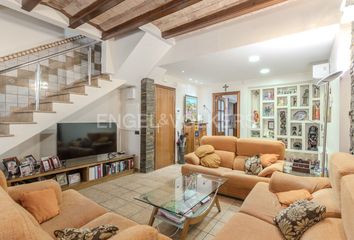 Chalet en  Molins De Rei, Barcelona Provincia