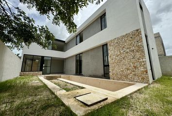 Casa en condominio en  Calle 10, Conkal, Yucatán, 97345, Mex