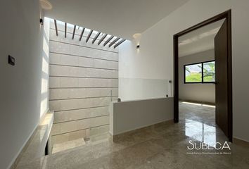 Casa en  Calle Izcoatl 135, Indeco Ánimas, Xalapa-enríquez, Xalapa, Veracruz De Ignacio De La Llave, 91197, Mex