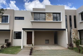 Casa en  Club De Golf La Ceiba, Mérida, Yucatán