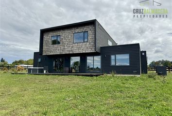 Casa en  Puerto Varas, Llanquihue