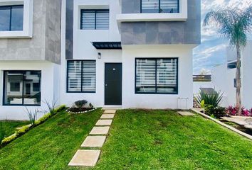 Casa en condominio en  Lomas De Tzompantle, Cuernavaca, Morelos