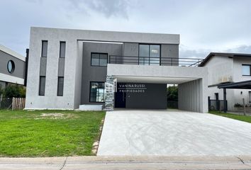 Casa en  Escobar, Provincia De Buenos Aires, Arg