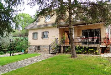 Chalet en  Robledo De Chavela, Madrid Provincia