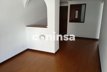 Apartamento en  Santa Barbara Norte, Bogotá