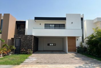 Casa en  Calle 18 108-108, Cholul, Mérida, Yucatán, 97305, Mex