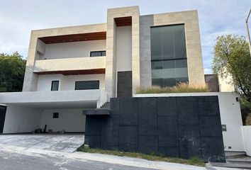 Casa en  Calle Sierra Alta, Misión Lincoln, Monterrey, Nuevo León, 64110, Mex