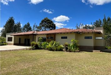 Casa en  El Carmen De Viboral, Antioquia