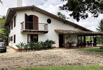 Villa-Quinta en  El Carmen De Viboral, Antioquia