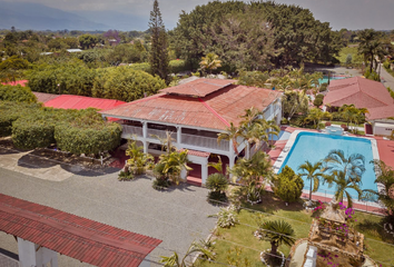 Villa-Quinta en  Campoalegre, El Cerrito Valle Del Cauca