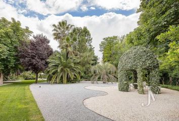 Chalet en  Pozuelo De Alarcón, Madrid Provincia